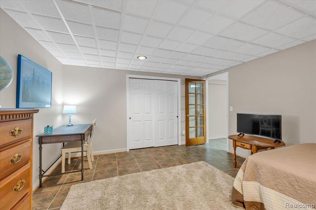 573 Nakomis Trail, Orion Twp, MI 48362