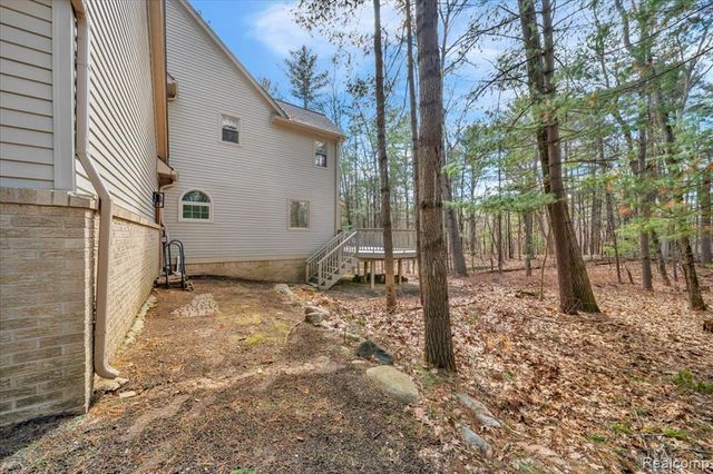 573 Nakomis Trail, Orion Twp, MI 48362