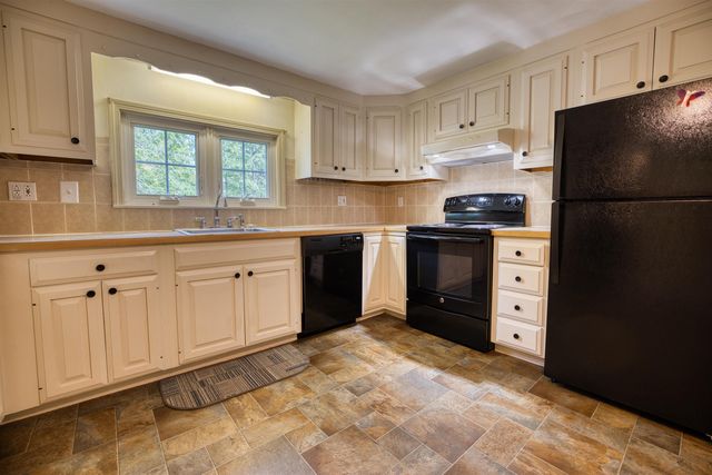 160 Browns Ridge Road, Ossipee, NH 03864