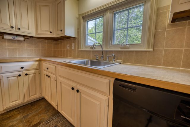 160 Browns Ridge Road, Ossipee, NH 03864