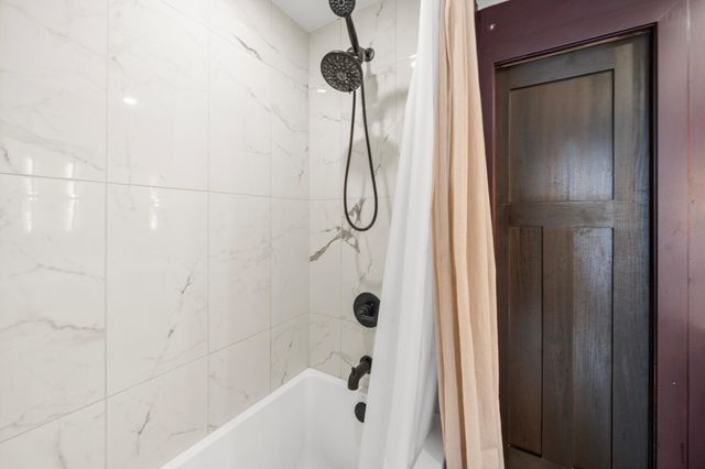 617 10th Avenue W, Alexandria, MN 56308