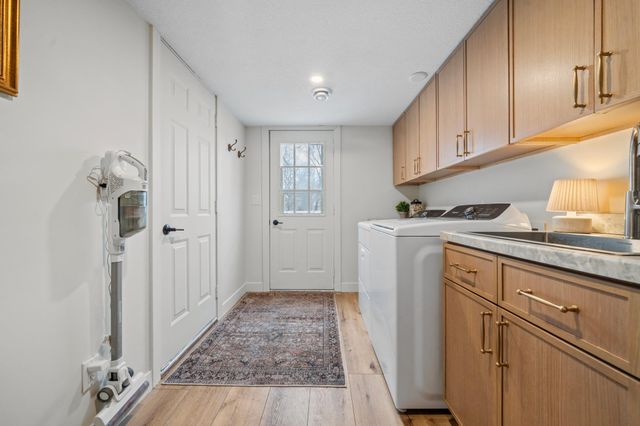 617 10th Avenue W, Alexandria, MN 56308