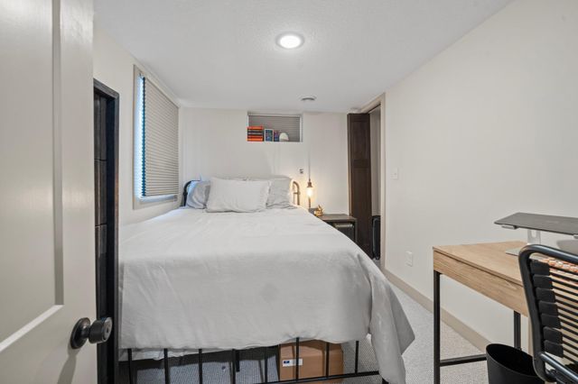 617 10th Avenue W, Alexandria, MN 56308