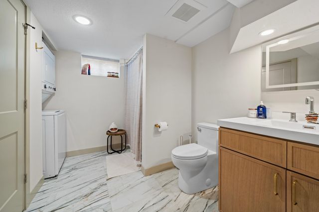 617 10th Avenue W, Alexandria, MN 56308