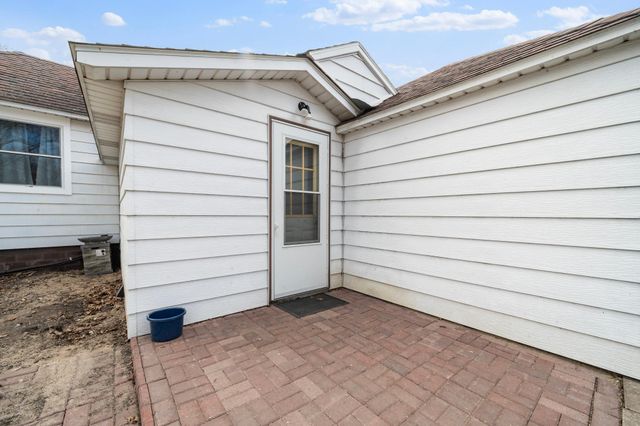 617 10th Avenue W, Alexandria, MN 56308