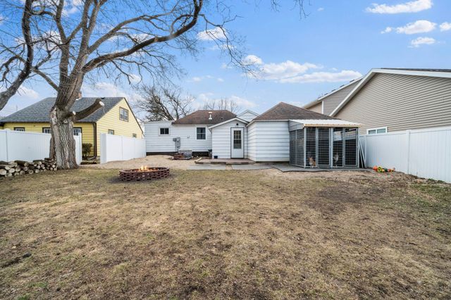 617 10th Avenue W, Alexandria, MN 56308