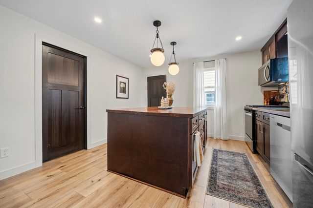 617 10th Avenue W, Alexandria, MN 56308