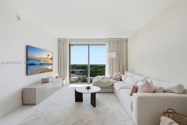 301 Altara Ave 623, Coral Gables, FL 33146