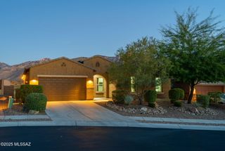 11780 N Silverwood Drive, Oro Valley, AZ 85737