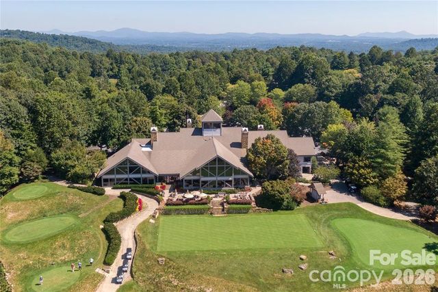 160 Chattooga Run, Hendersonville, NC 28739