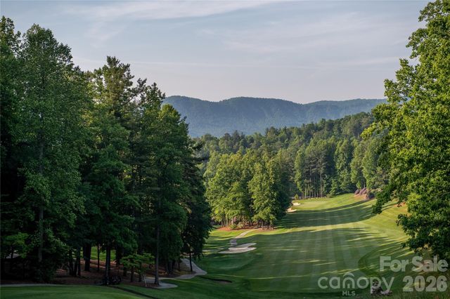 160 Chattooga Run, Hendersonville, NC 28739