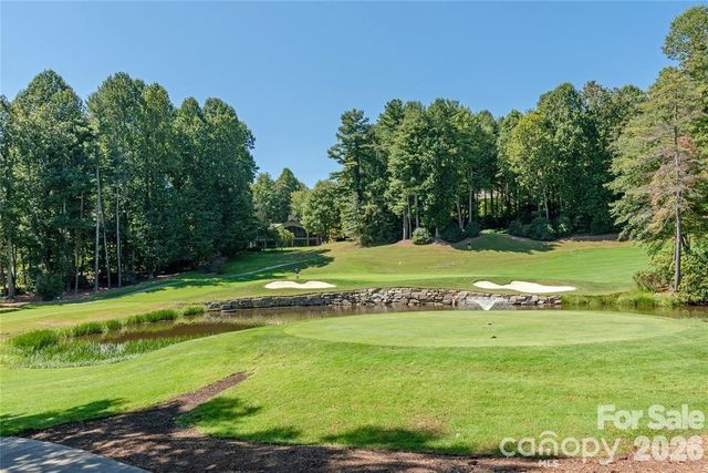 160 Chattooga Run, Hendersonville, NC 28739