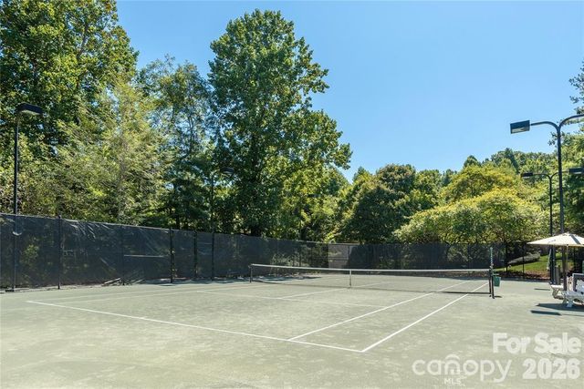 160 Chattooga Run, Hendersonville, NC 28739