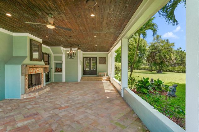 2740 Buck Ridge Trail, Loxahatchee, FL 33470
