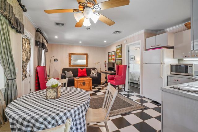 2740 Buck Ridge Trail, Loxahatchee, FL 33470