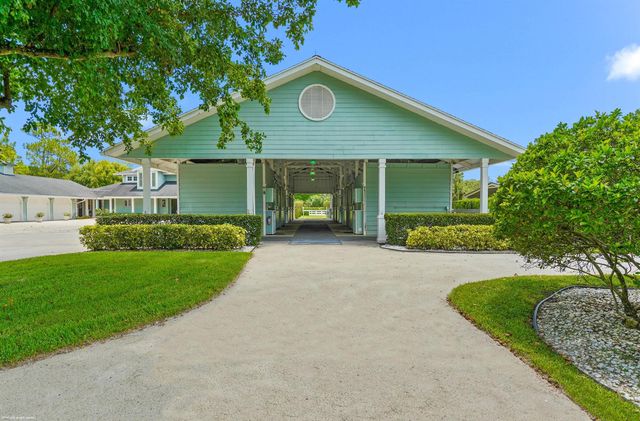 2740 Buck Ridge Trail, Loxahatchee, FL 33470