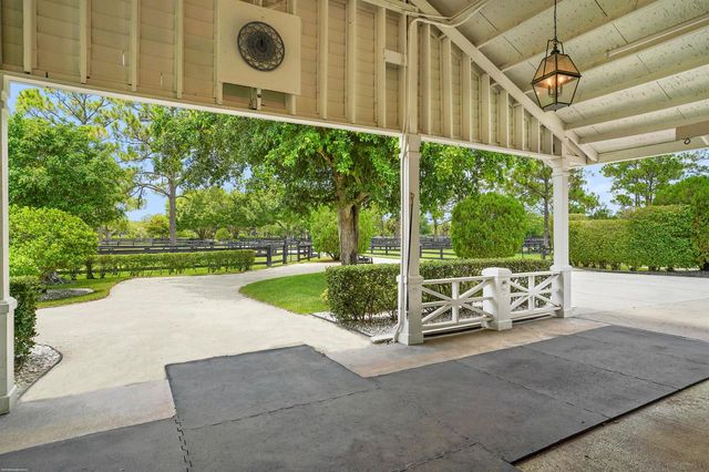 2740 Buck Ridge Trail, Loxahatchee, FL 33470