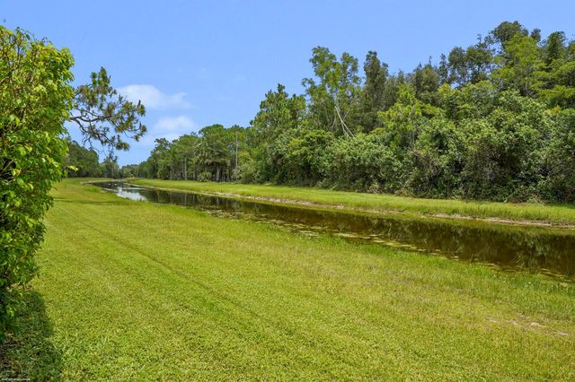 2740 Buck Ridge Trail, Loxahatchee, FL 33470