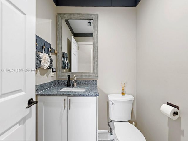 2021 SE 17th Ave, Homestead, FL 33035