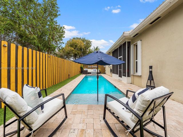 2021 SE 17th Ave, Homestead, FL 33035