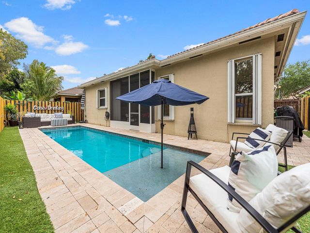 2021 SE 17th Ave, Homestead, FL 33035