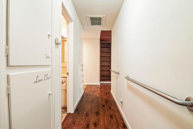 1310 Del Vale Ave, Modesto, CA 95350
