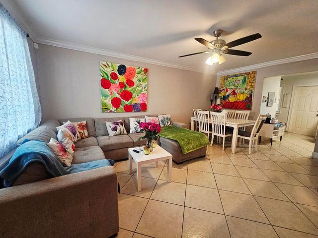 2018 S 10th Street C, Fort Pierce, FL 34950