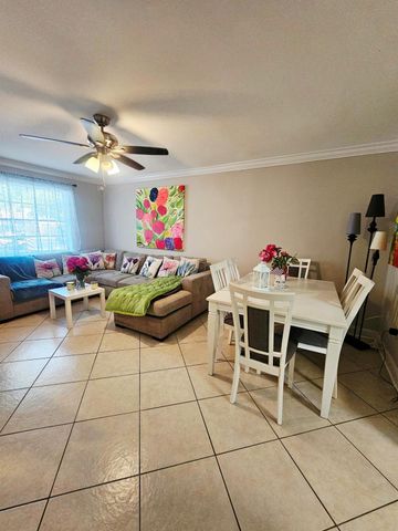 2018 S 10th Street C, Fort Pierce, FL 34950