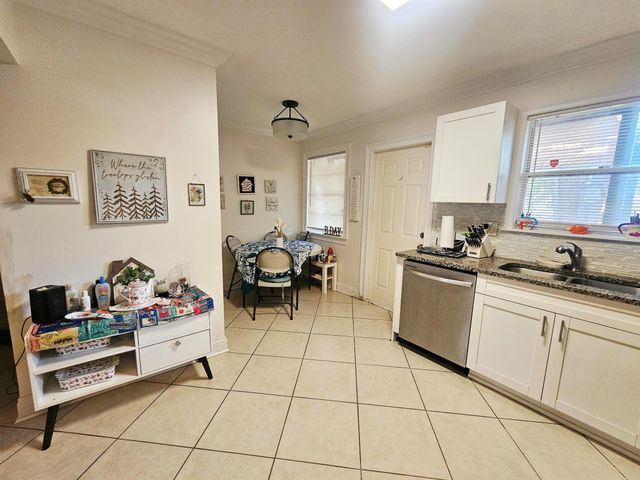 2018 S 10th Street C, Fort Pierce, FL 34950