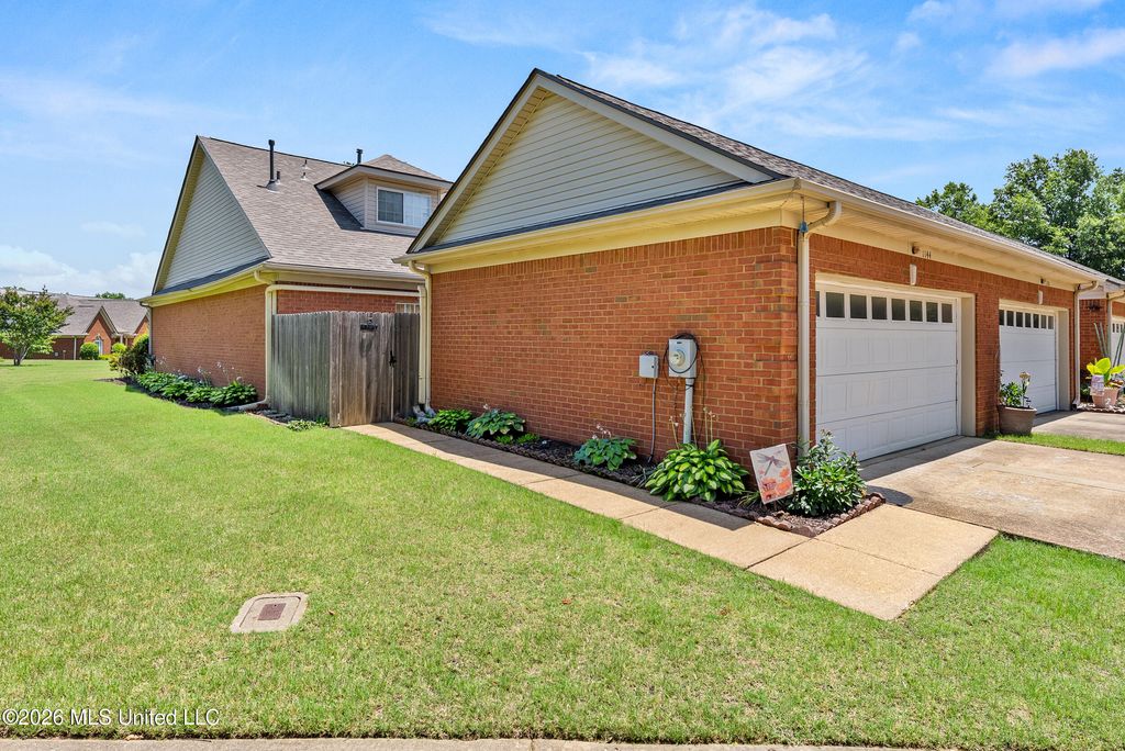 1144 W Martin Circle, Hernando, MS 38632 — photo 5