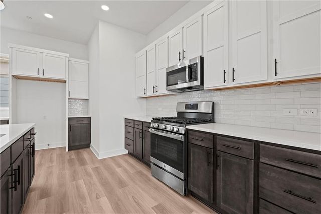 456 SW Brummel Road, Lee's Summit, MO 64081