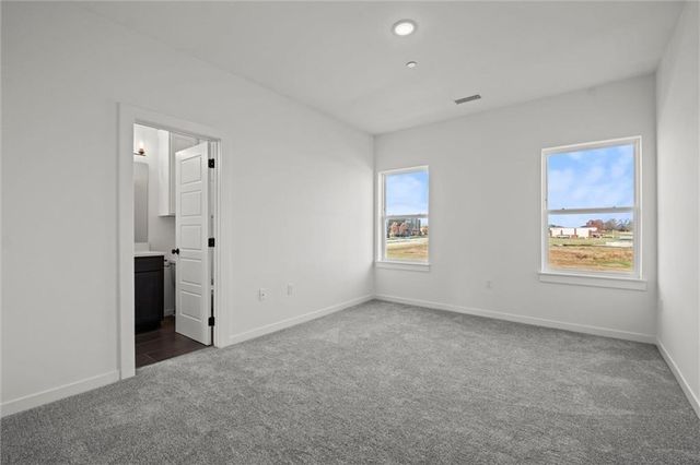 456 SW Brummel Road, Lee's Summit, MO 64081