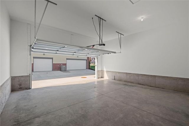 456 SW Brummel Road, Lee's Summit, MO 64081