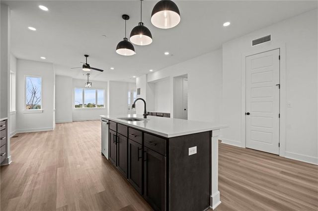 456 SW Brummel Road, Lee's Summit, MO 64081