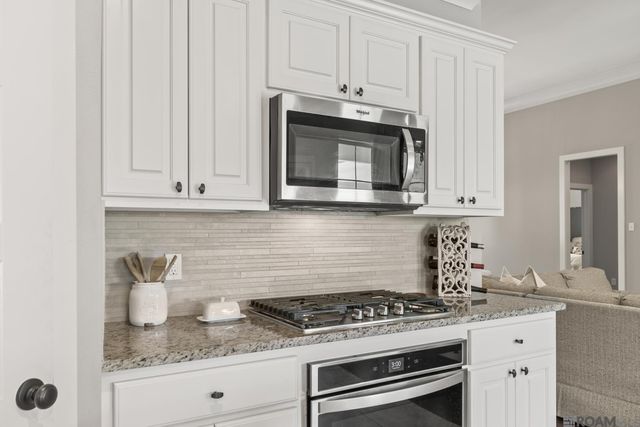 529 Flycatcher Dr, Baton Rouge, LA 70810