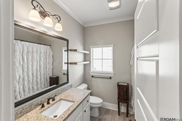 529 Flycatcher Dr, Baton Rouge, LA 70810