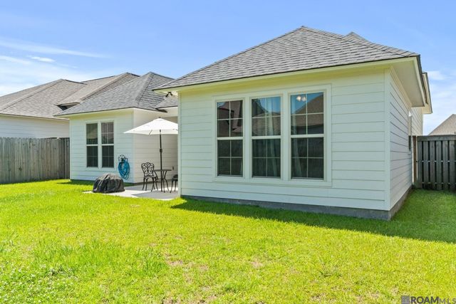 529 Flycatcher Dr, Baton Rouge, LA 70810