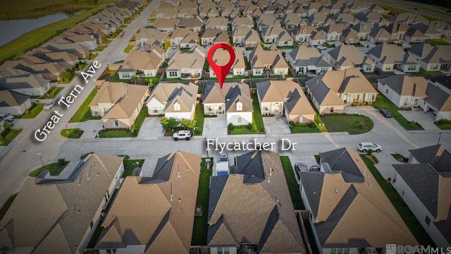 529 Flycatcher Dr, Baton Rouge, LA 70810