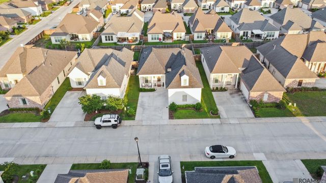 529 Flycatcher Dr, Baton Rouge, LA 70810