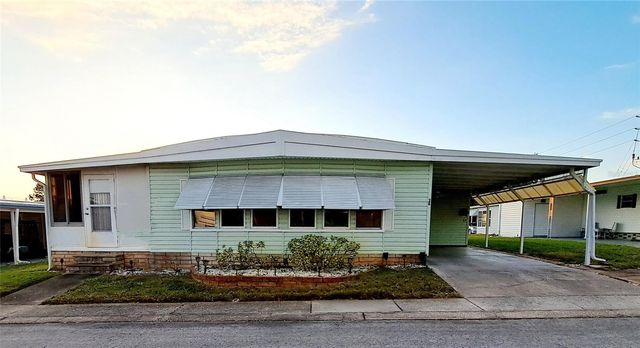 36 MAPLE LEAF COURT, Palm Harbor, FL 34684