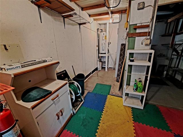 36 MAPLE LEAF COURT, Palm Harbor, FL 34684