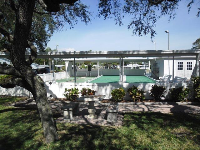 36 MAPLE LEAF COURT, Palm Harbor, FL 34684