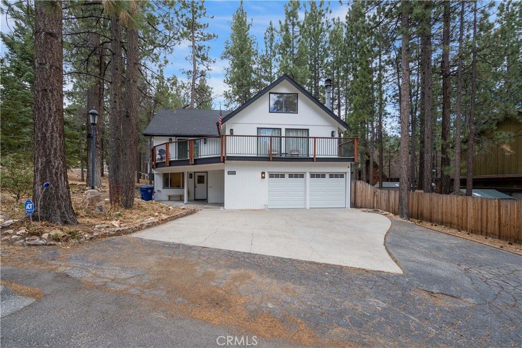 Image 1 of property listing at 41735 Comstock, Big Bear Lake, CA 92315
