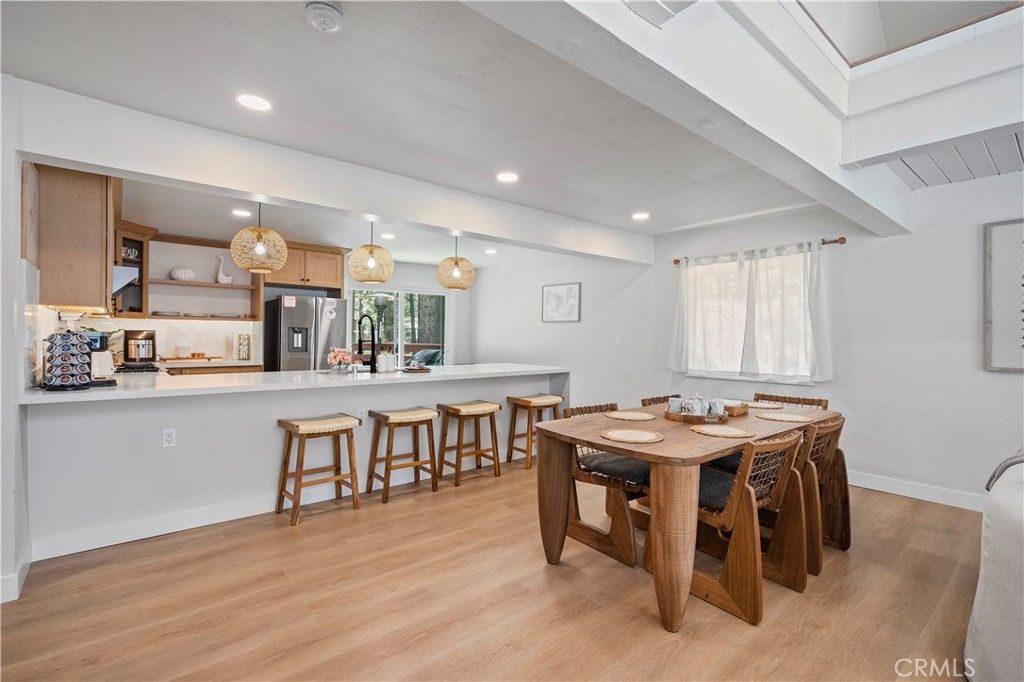 Image 15 of property listing at 41735 Comstock, Big Bear Lake, CA 92315