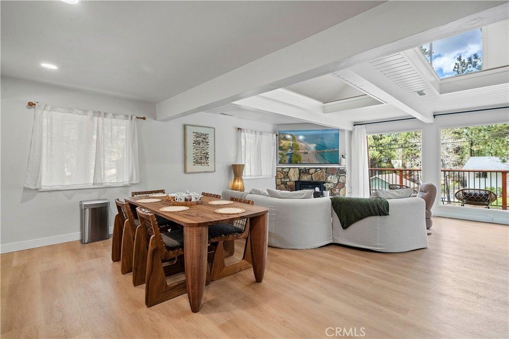 Image 16 of property listing at 41735 Comstock, Big Bear Lake, CA 92315