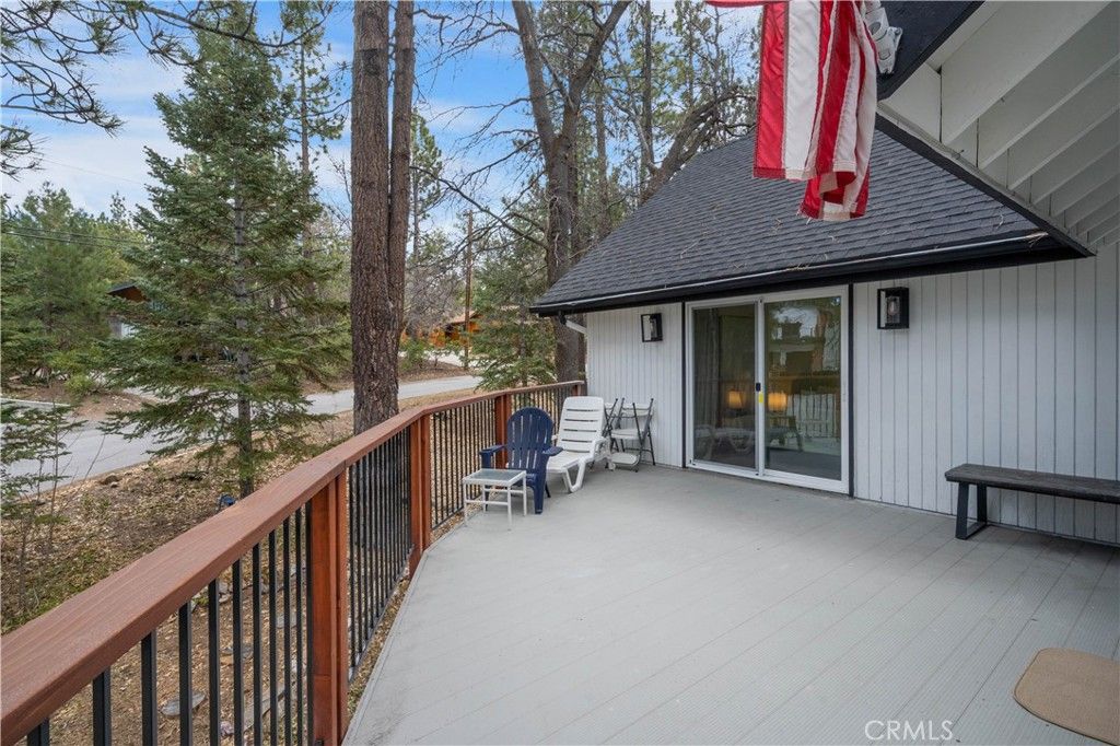 Image 49 of property listing at 41735 Comstock, Big Bear Lake, CA 92315
