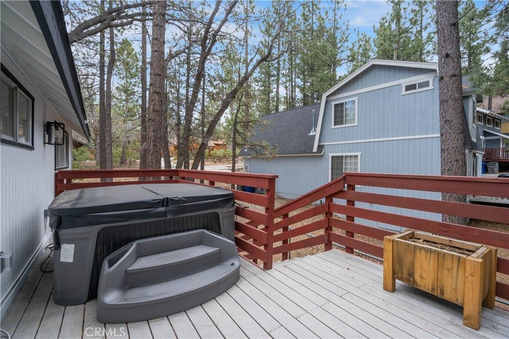 Image 51 of property listing at 41735 Comstock, Big Bear Lake, CA 92315
