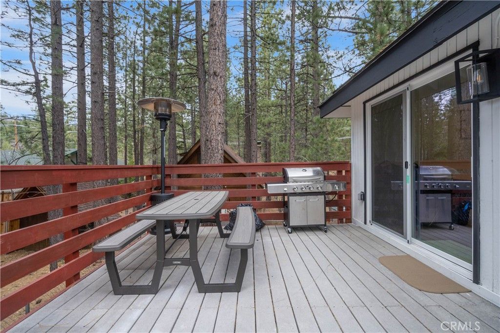 Image 54 of property listing at 41735 Comstock, Big Bear Lake, CA 92315