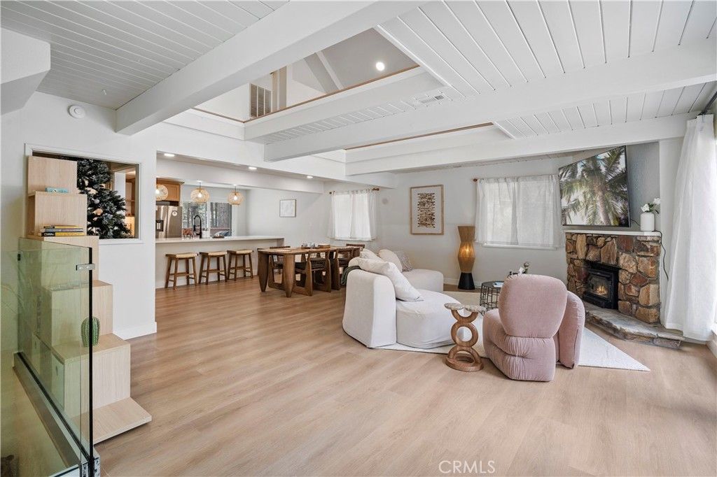 Image 8 of property listing at 41735 Comstock, Big Bear Lake, CA 92315