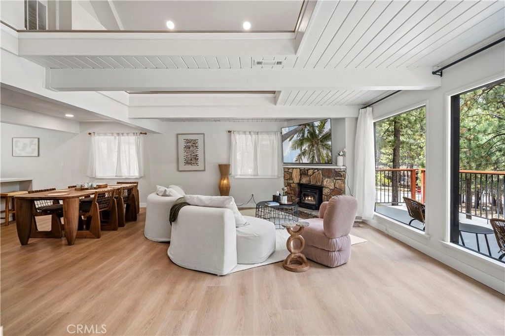 Image 9 of property listing at 41735 Comstock, Big Bear Lake, CA 92315